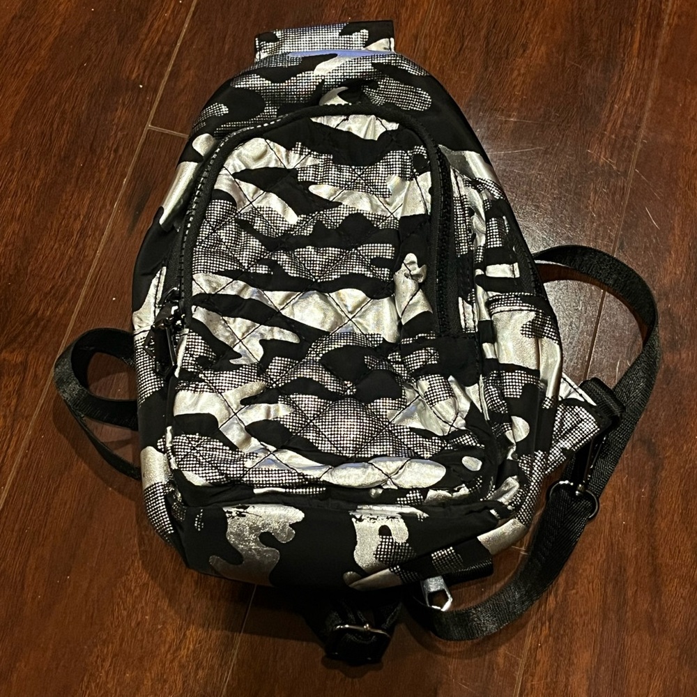 NWOT - Sol and Selene On the Run - Sling bag Mini Backpack - Silver Black Camo